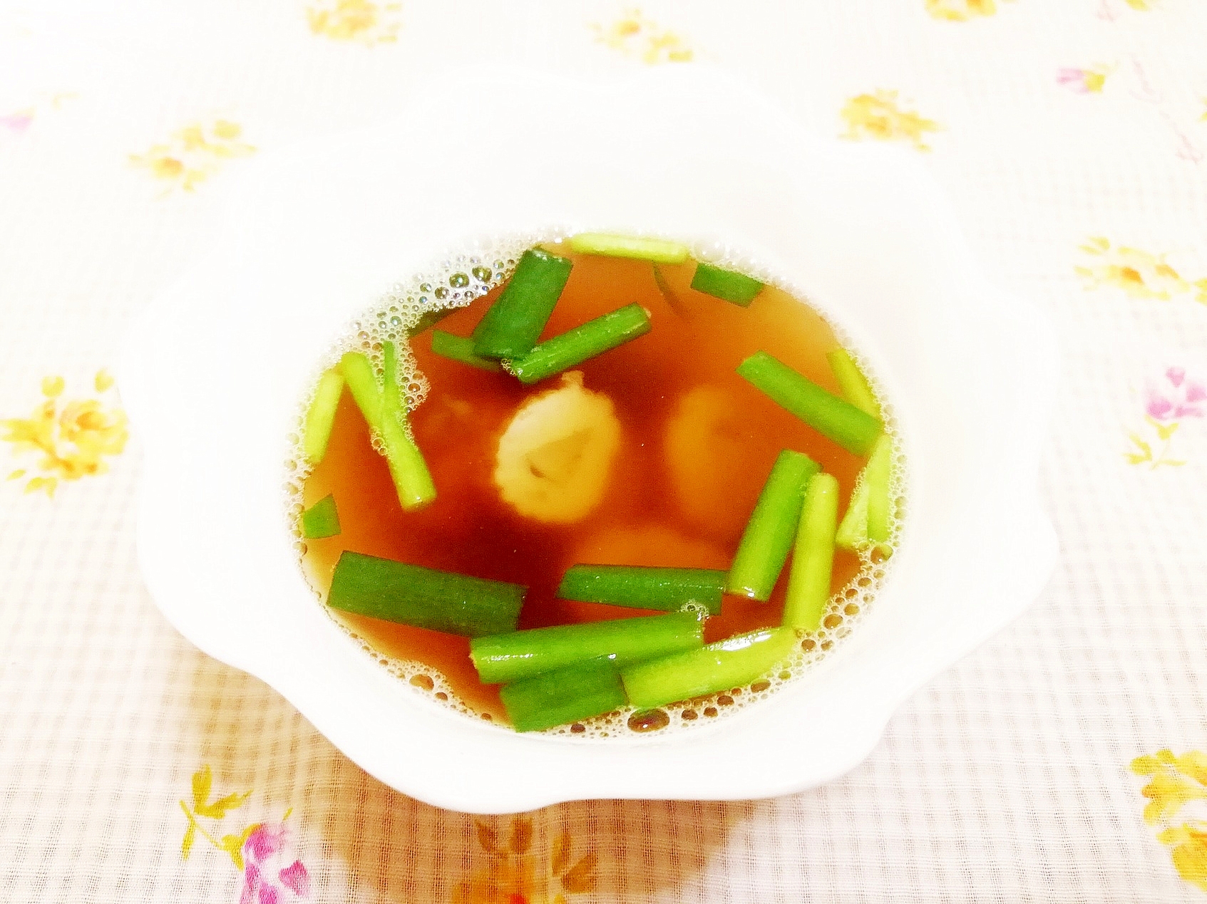 柚子胡椒風味♪ニラとごぼう天の和風スープ