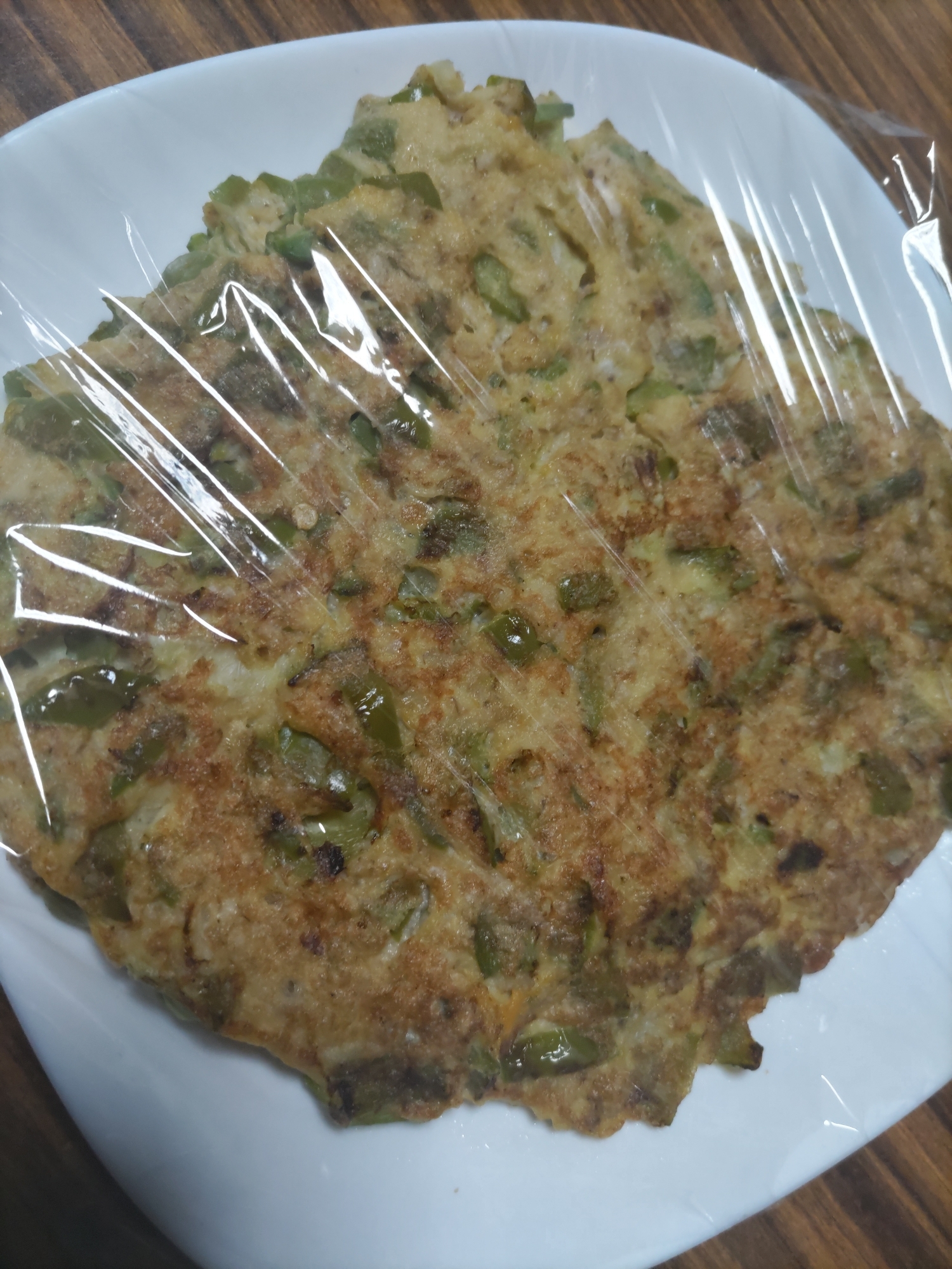 ピーマンとキャベツとウインナーのオートミール焼き
