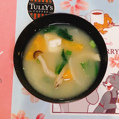 細ニラと厚揚げの味噌汁