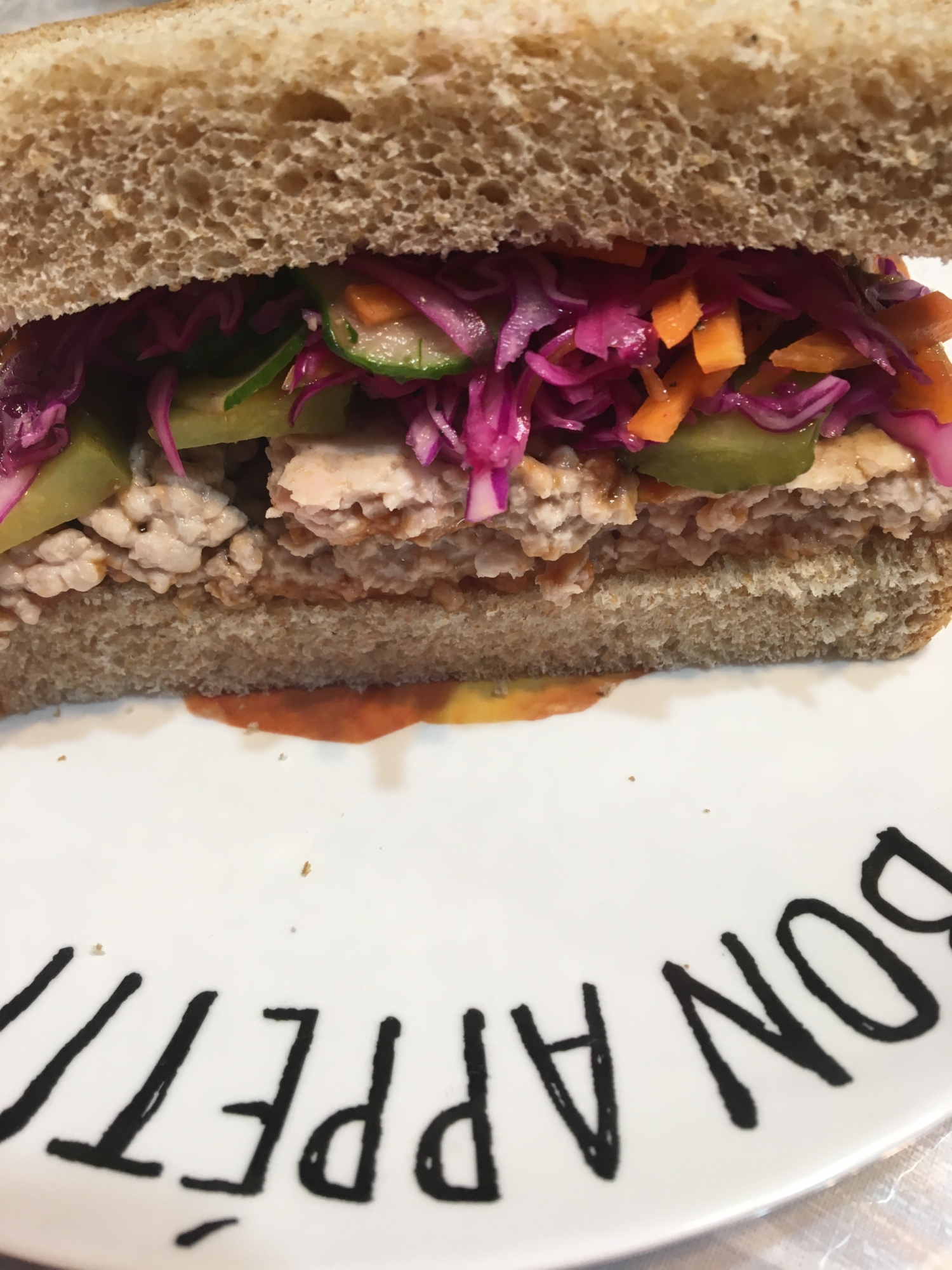 ひき肉とキャベツのサンドイッチ