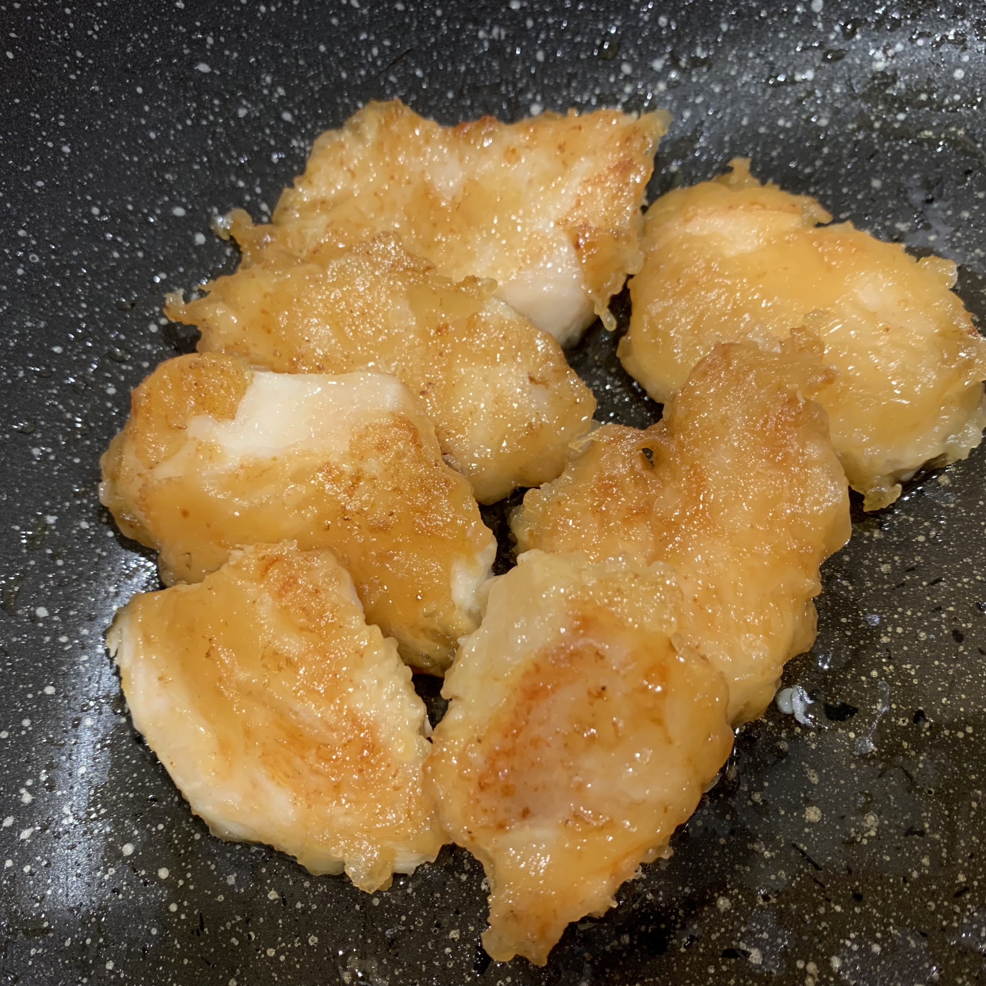 鶏むね肉のやみつき焼き　無限チキン（にんにく醤油）