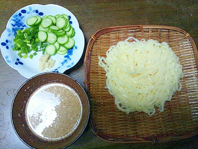 埼玉の冷汁うどん～素麺でもOK～