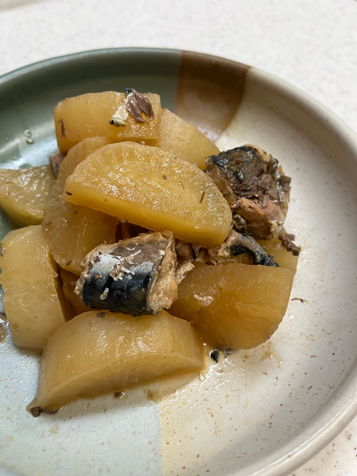 時短・簡単♬大根とサバ缶の煮物