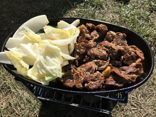 キャンプで生ラムジンギスカン