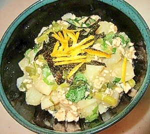 簡単で温まる♪かぶのそぼろあんかけ丼