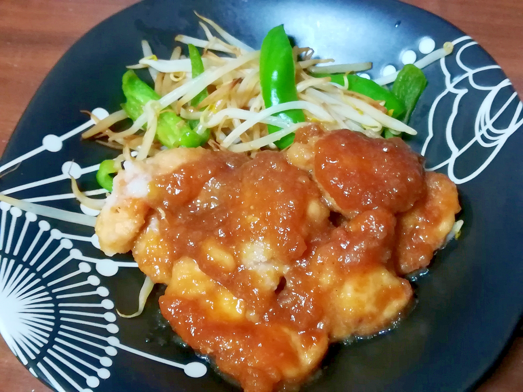 じゅわっと美味しい☆鶏肉の揚げ煮大根おろしソース