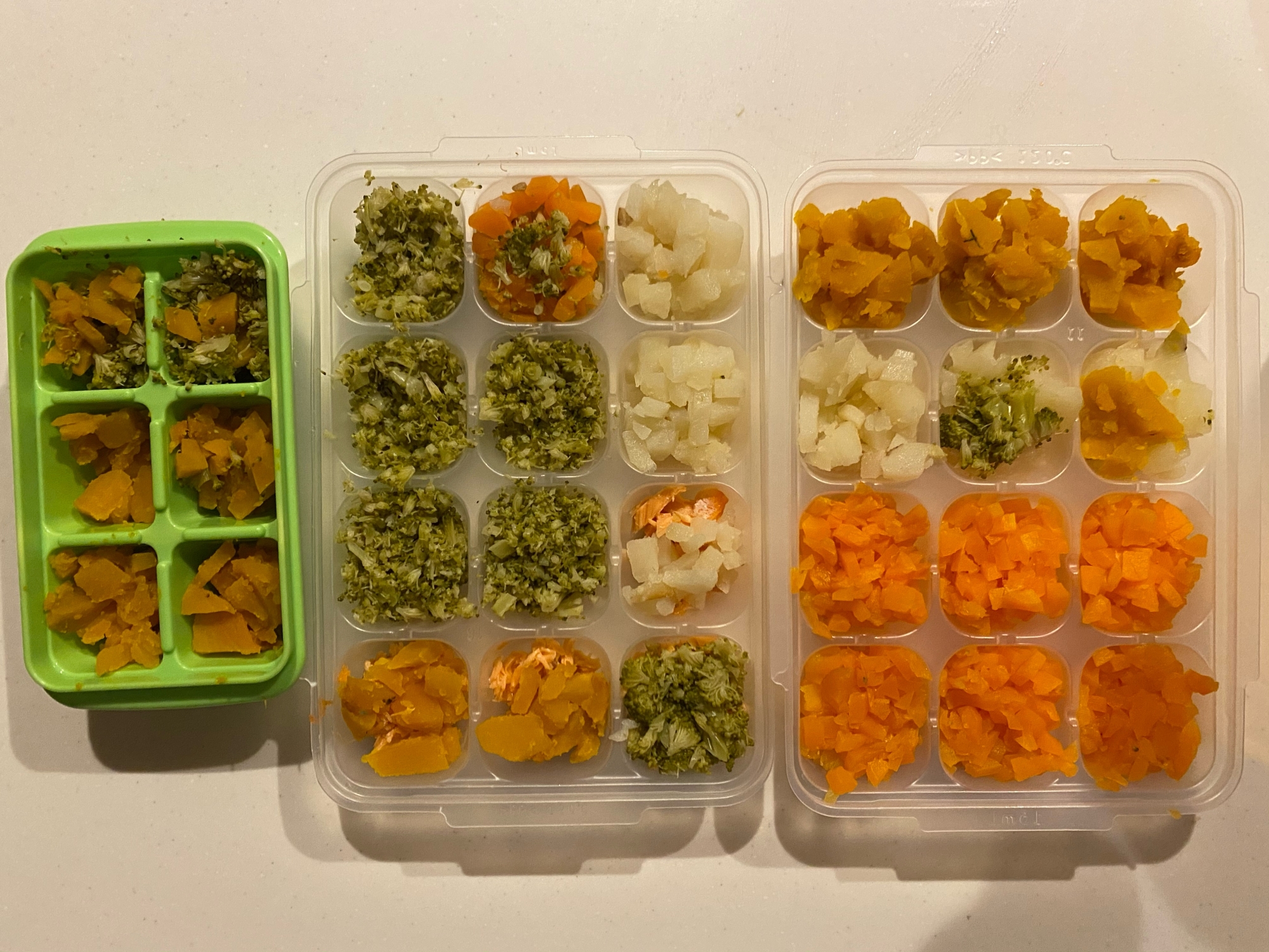 バーミキュラで赤ちゃん喜ぶ無水温野菜離乳食!