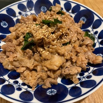 大葉でさっぱり♡豚肉とたっぷり野菜の味噌炒め