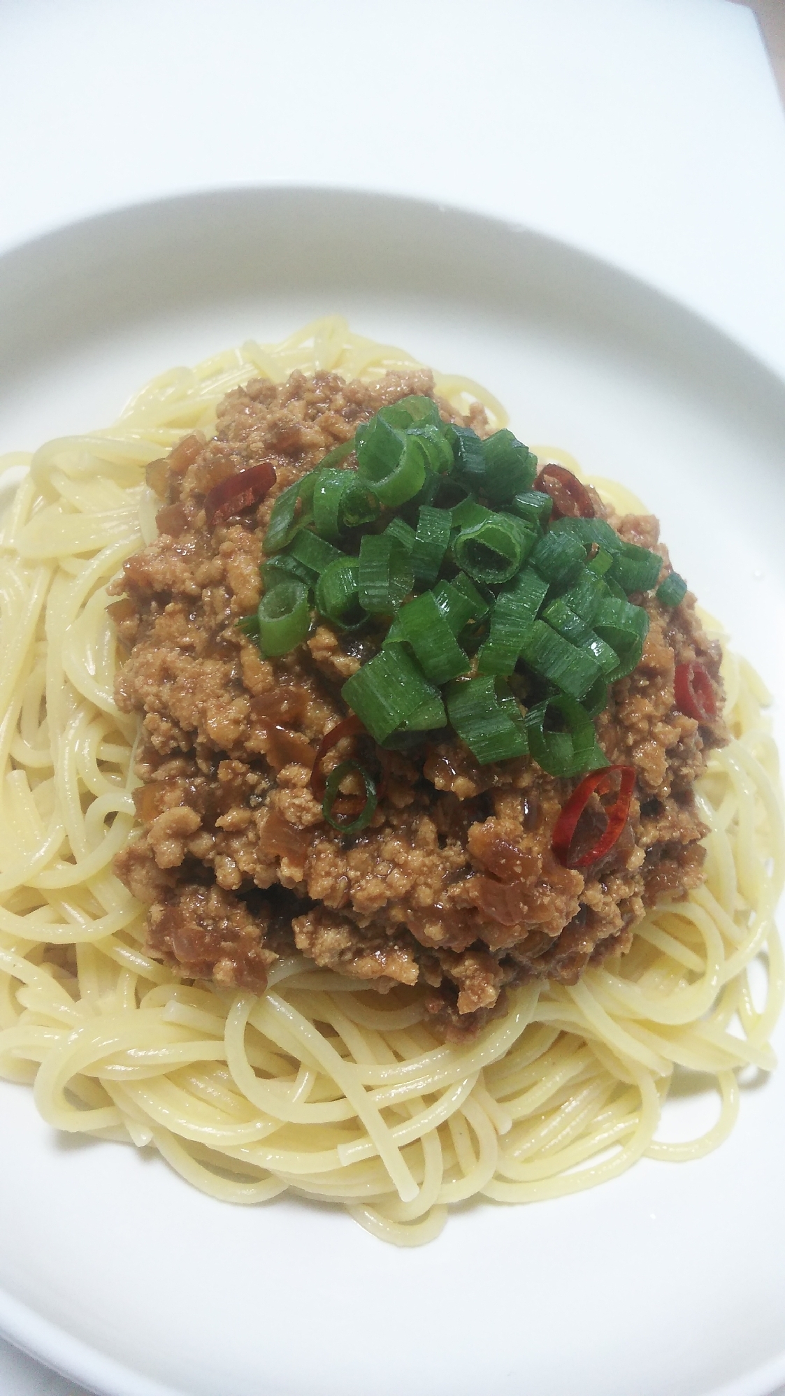 鶏むねミンチで肉味噌パスタ