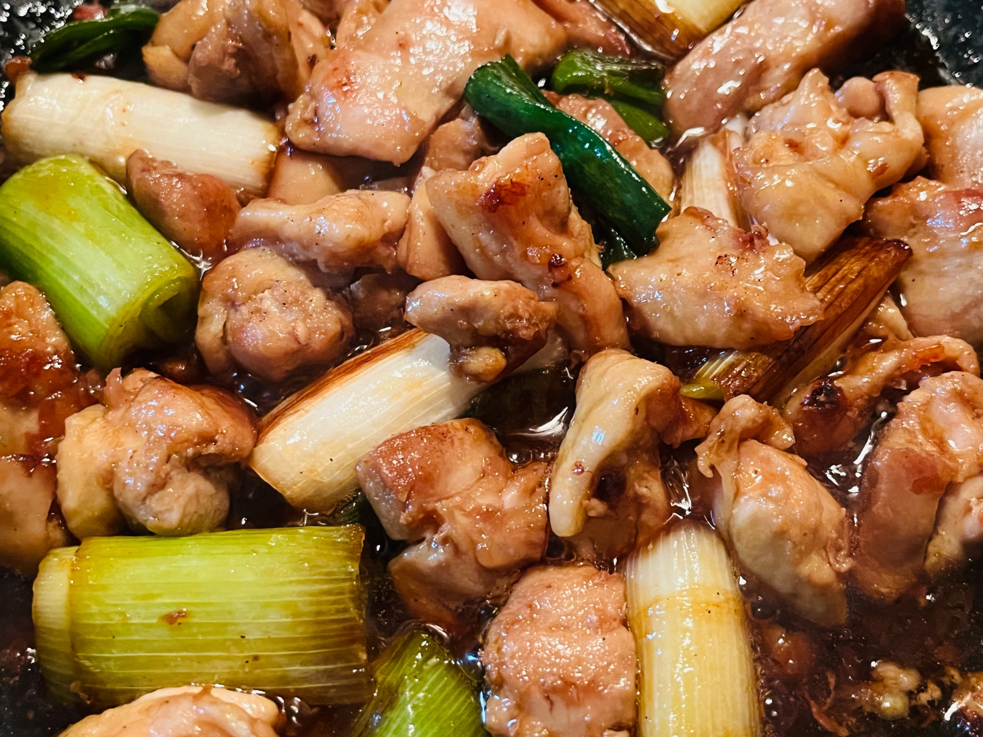 長ネギ入り！鶏もも肉の串なし焼き鳥