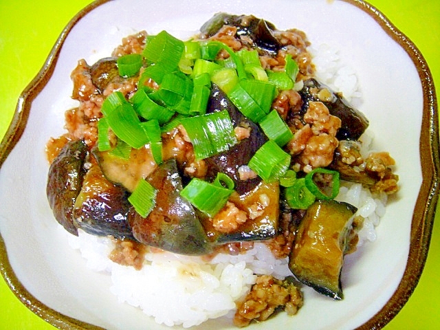 茄子の生姜そぼろあんかけ丼