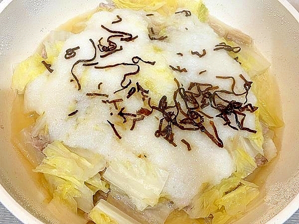 寒い日に豚と白菜のとろろ鍋