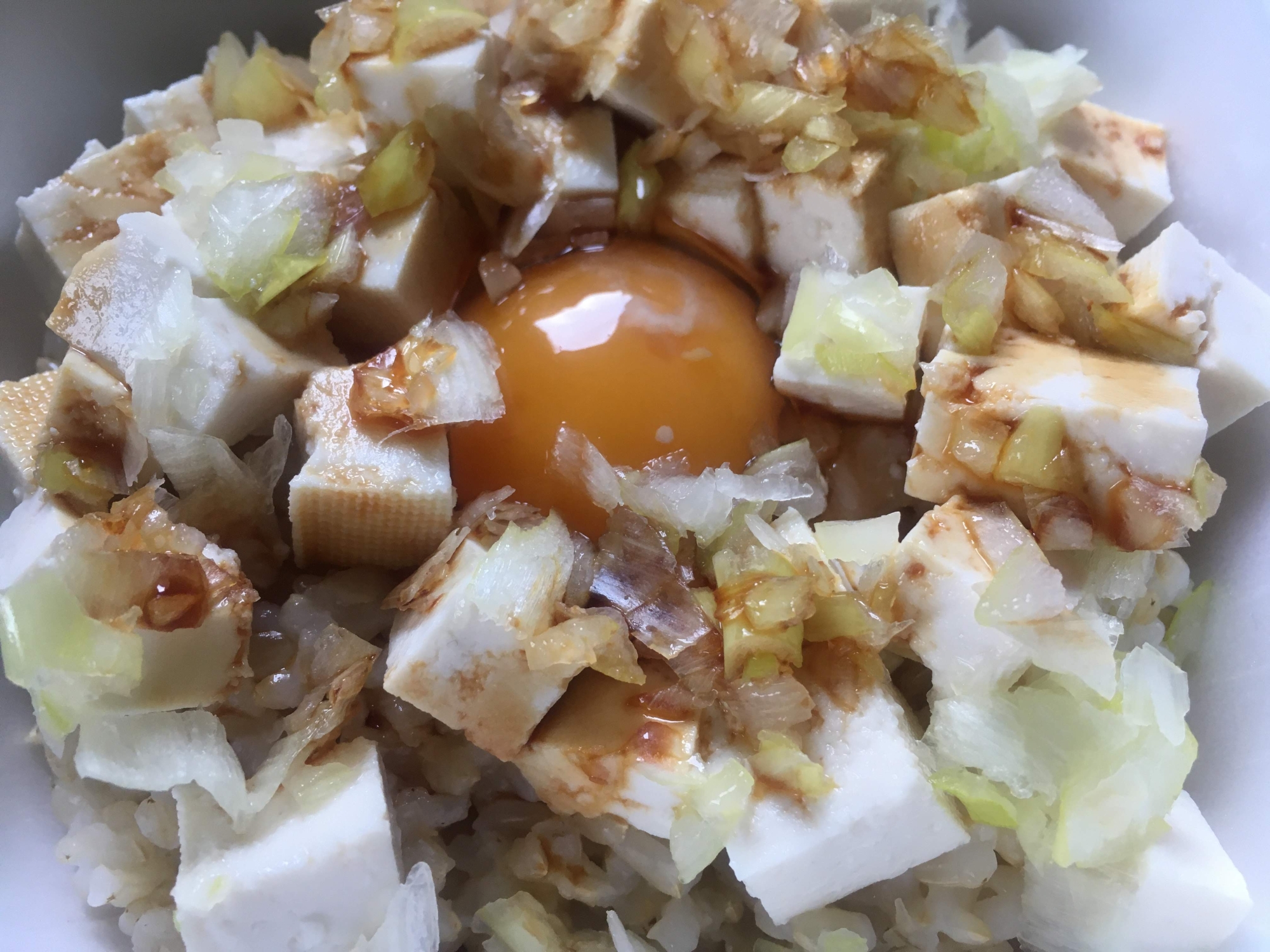 豆腐で玄米の卵かけご飯