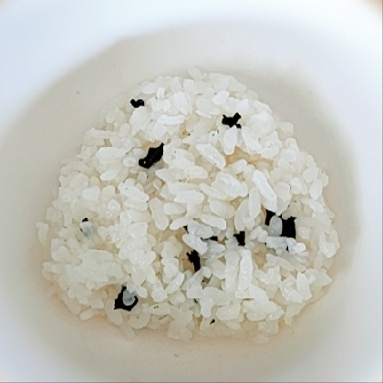 ✽梅とチーズのわかめおにぎり✽