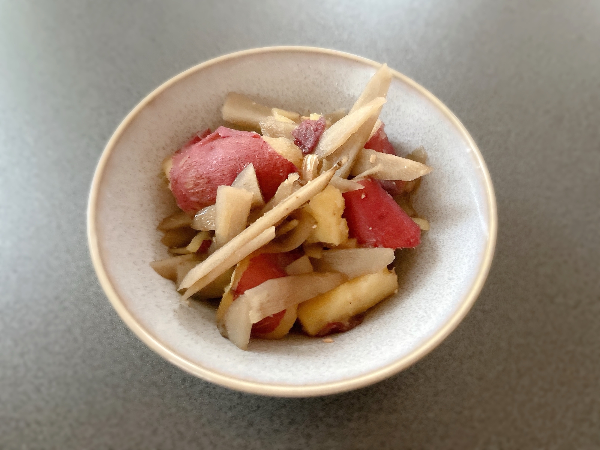 ごぼうとさつまいもの味噌生姜煮