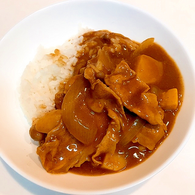 ズッキーニとしめじの☆夏野菜ポークカレー