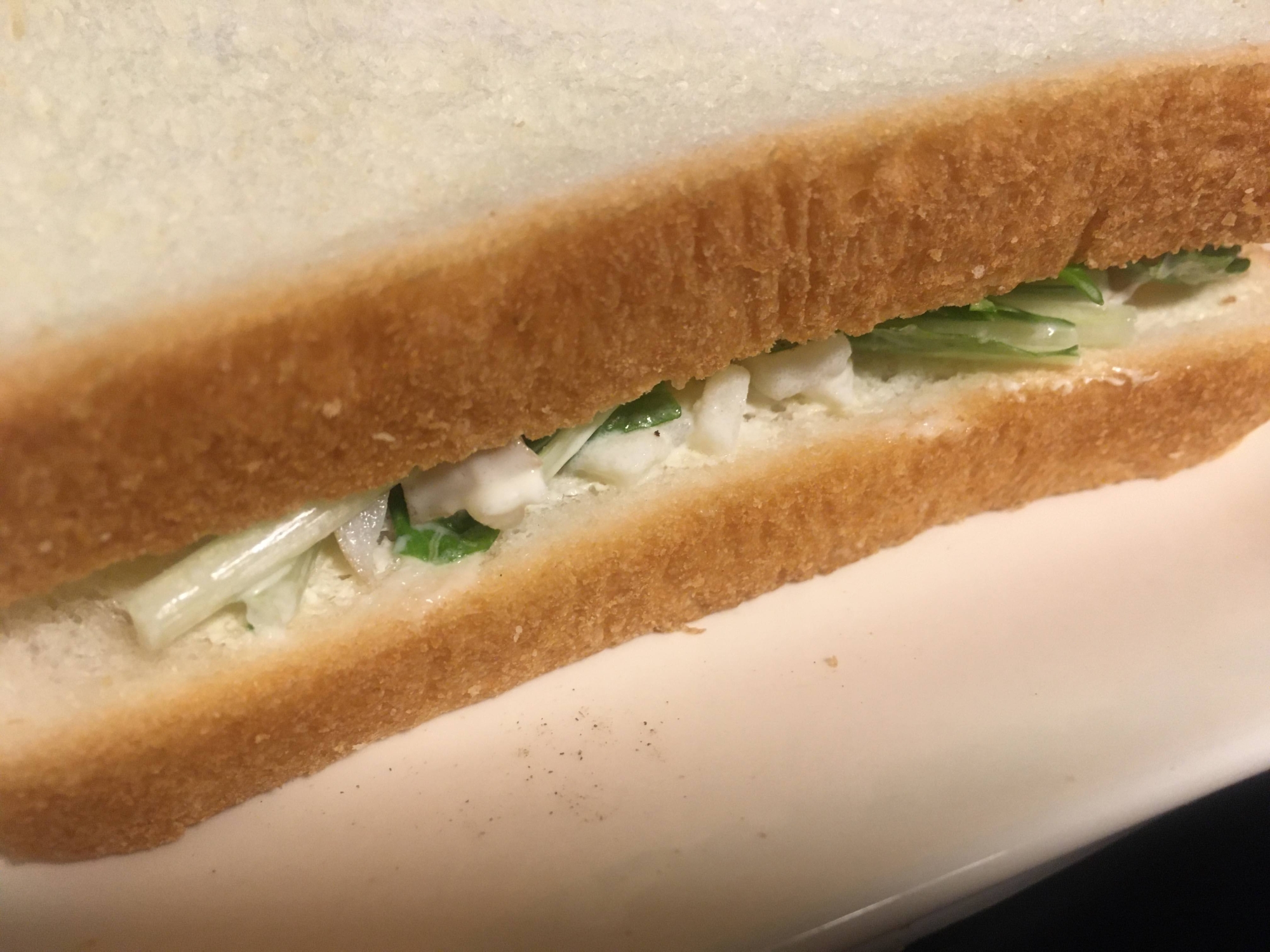 水菜とじゃがいものサンドイッチ