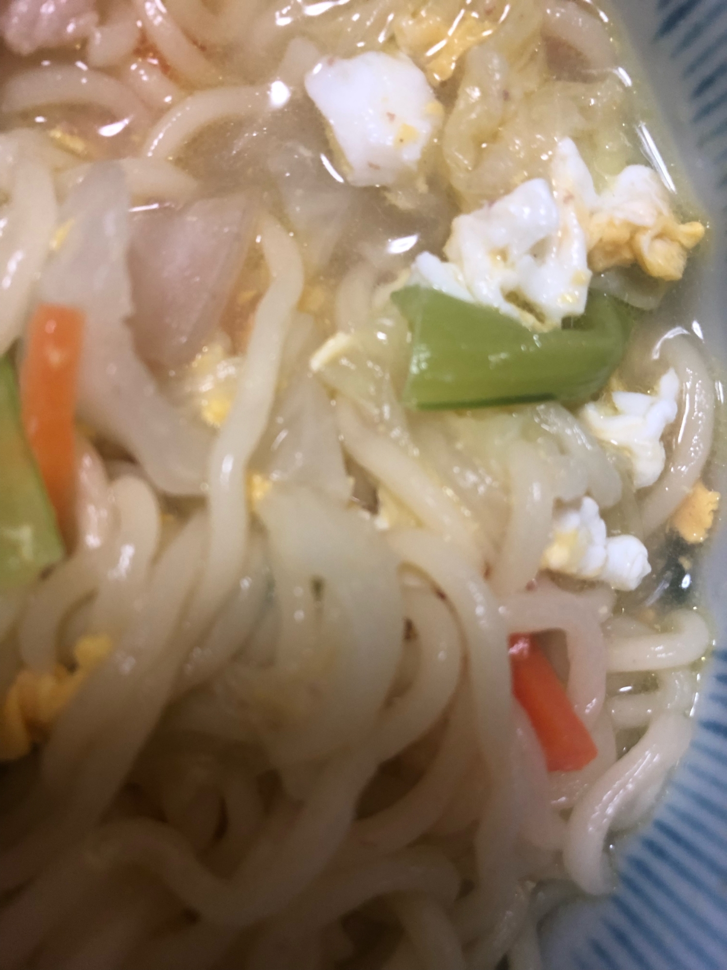 伸び伸びラーメン♪（ゆっくり食べすぎ！！）