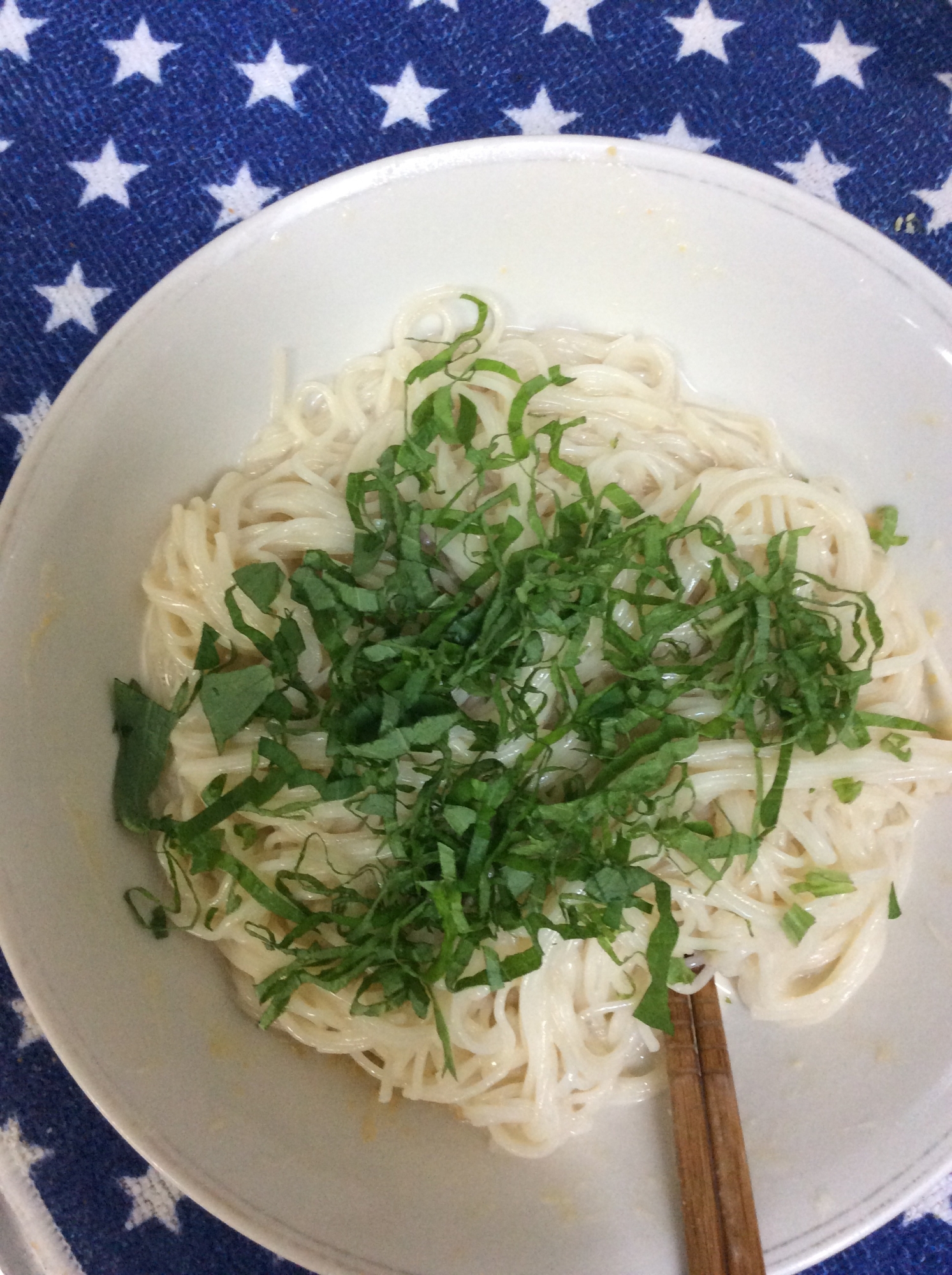 味噌マヨで♪こってり冷やしそうめん