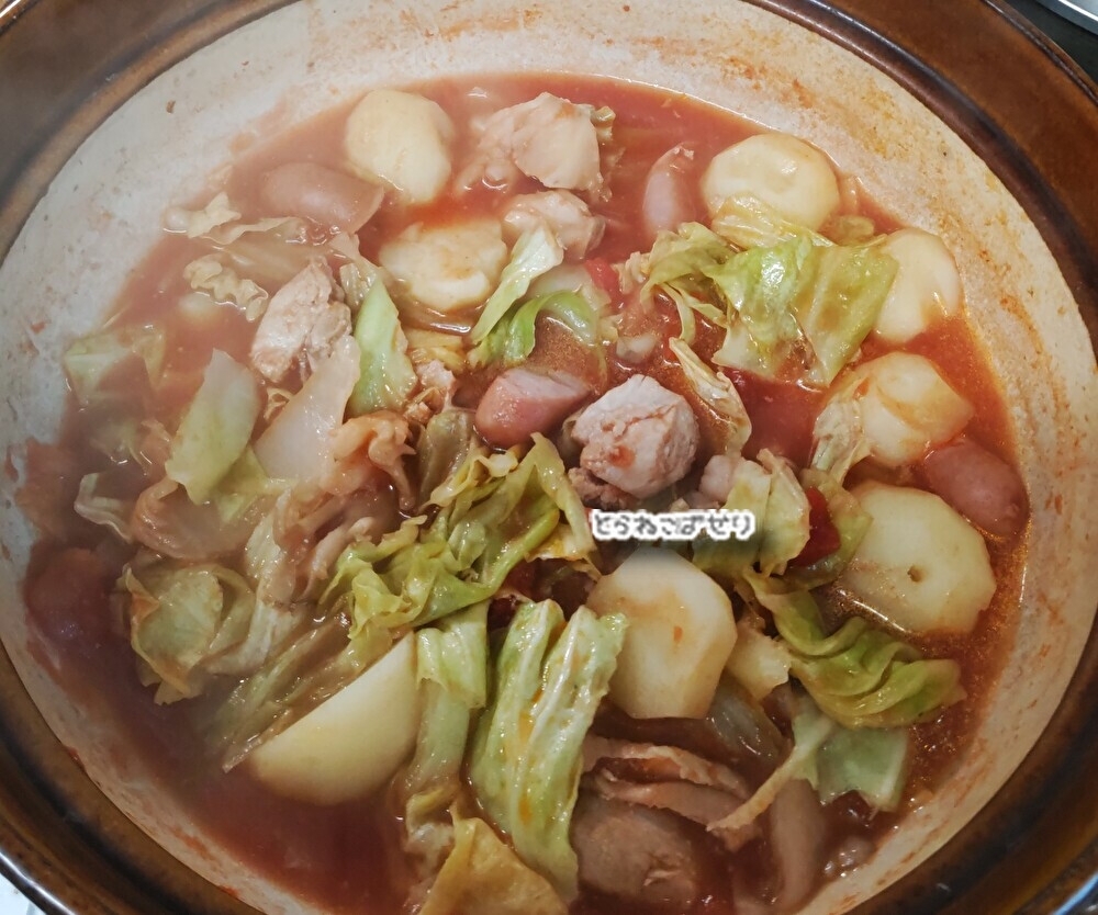 野菜たくさんトマト鍋