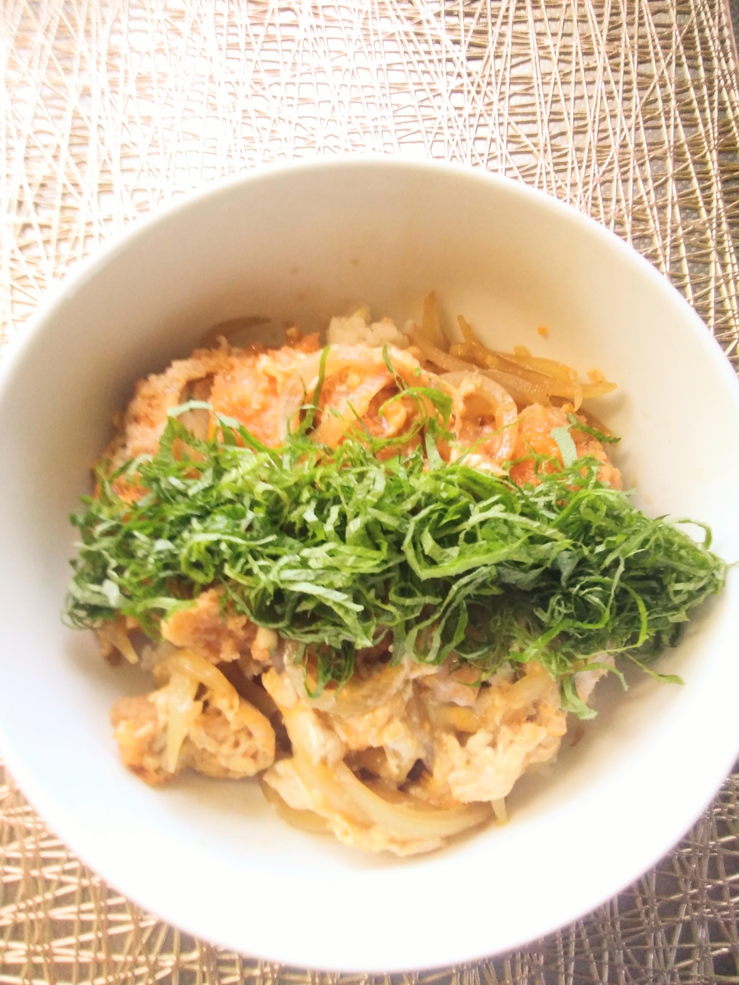 チキンカツ丼☆どんぶり☆チキンカツの卵とじ丼