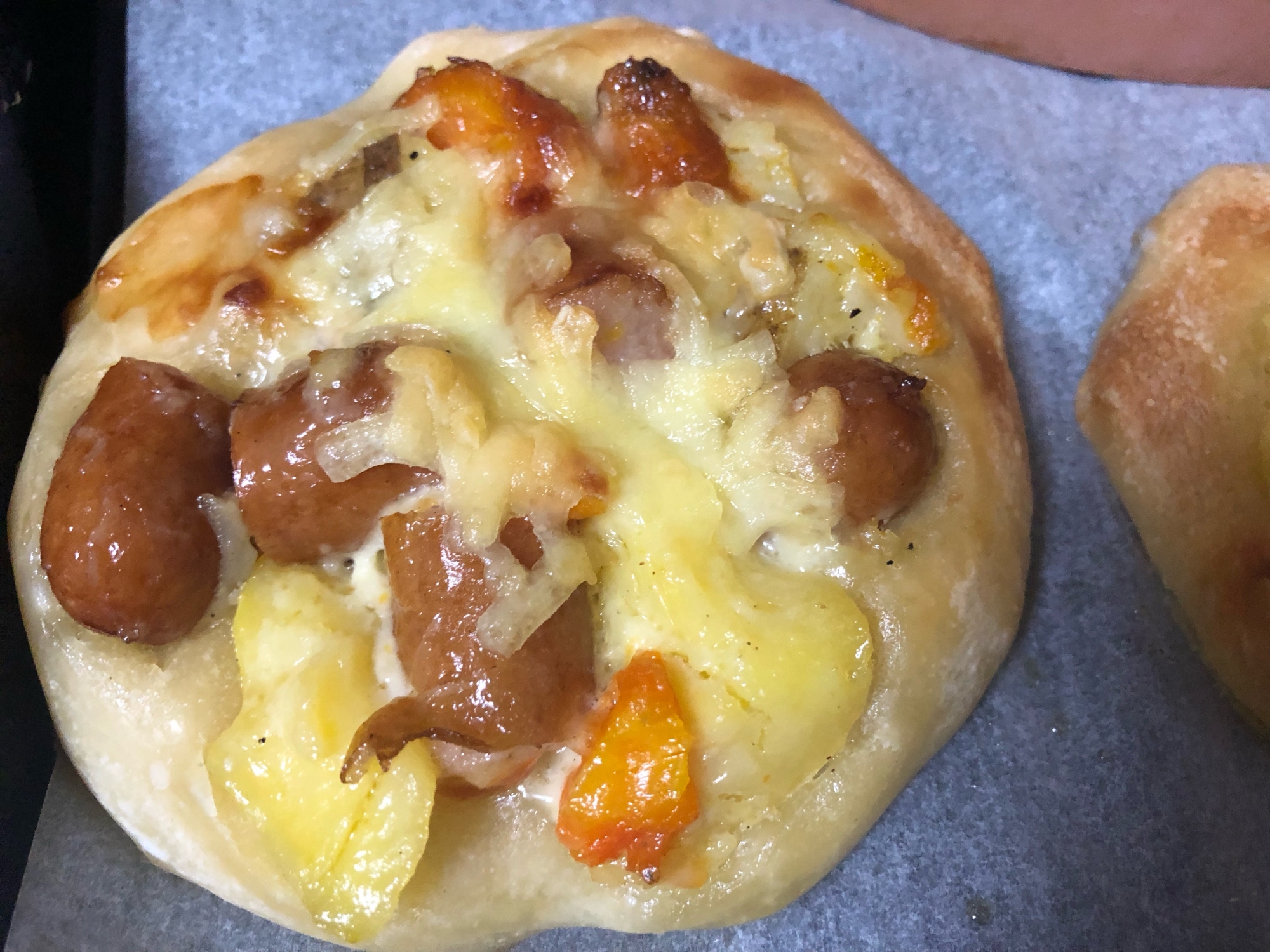 トッピングに工夫 ベイクドポテトチーズパン レシピ 作り方 By りんりんりん 楽天レシピ トッピングに工夫 ベイクドポテトチーズパン レシピ 作り方 By りんりんりん 楽天レシピ