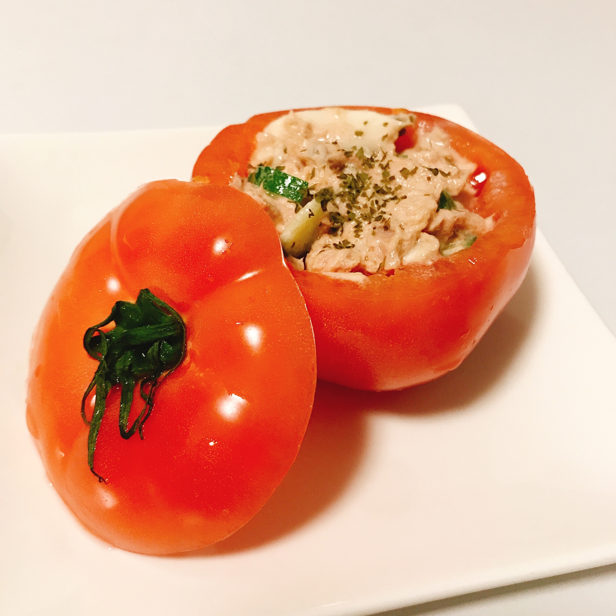 食べられる器♡おうちパーティに♡トマトのファルシ