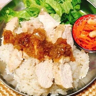 鶏むね肉でヘルシー☆炊飯器de簡単カオマンガイ