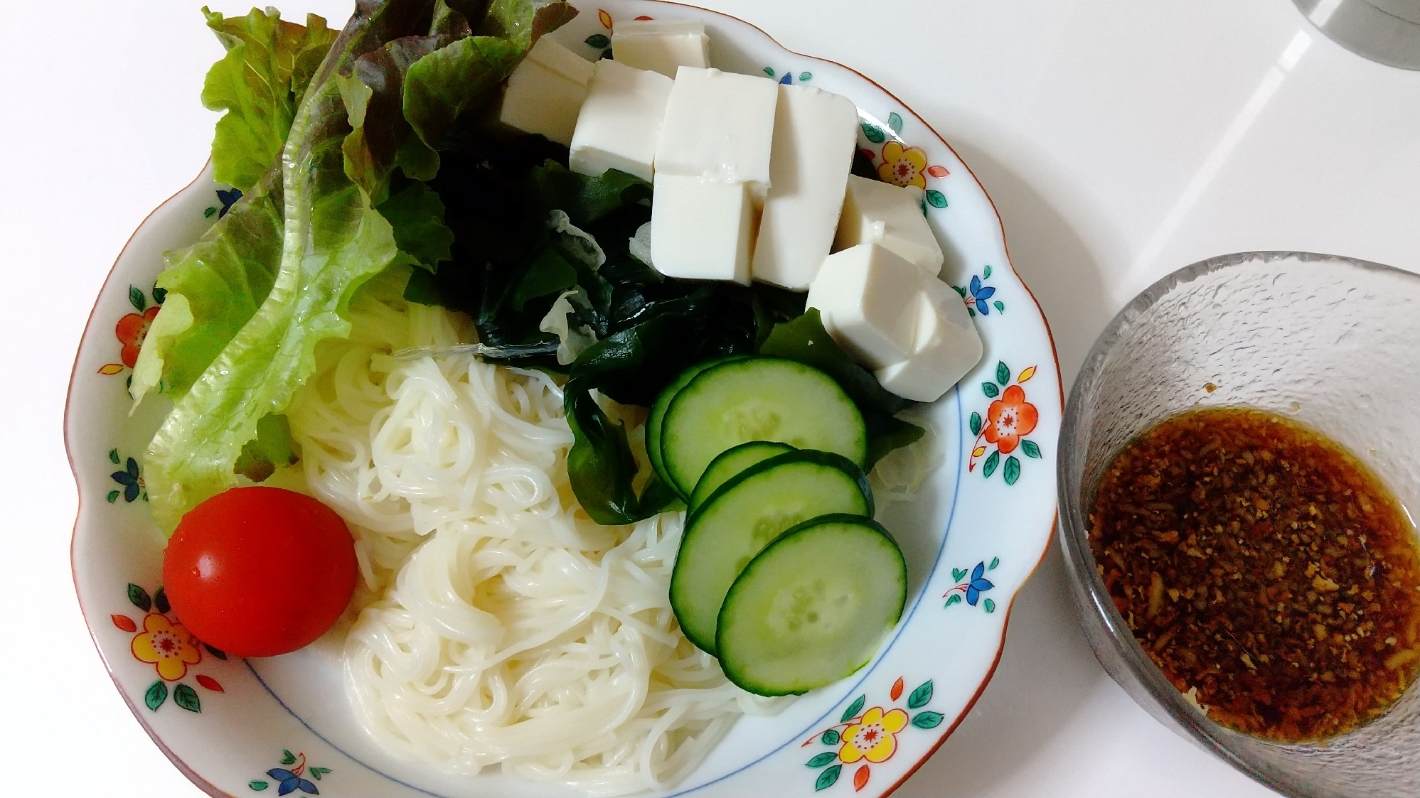 豆腐サラダで冷やし素麺