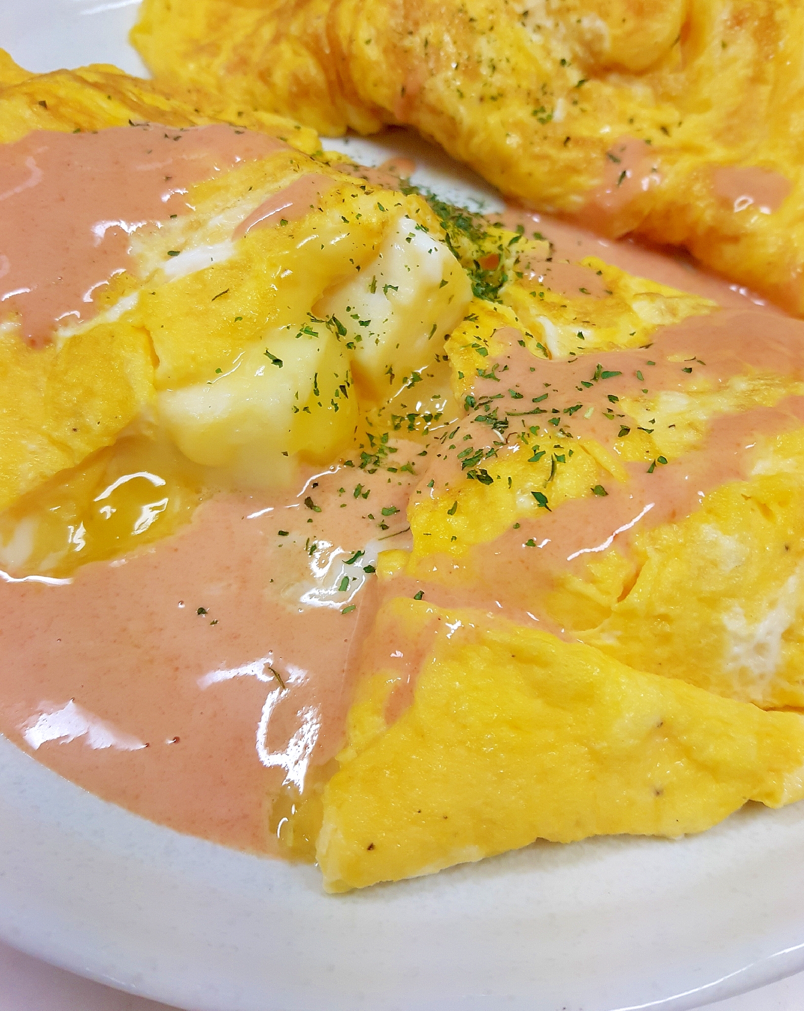 子供が喜ぶ！はんぺんとチーズのとろフワオムレツ♪