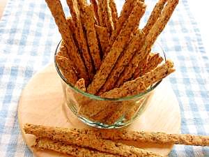 ぽきぽきカリカリ♪ゆかりと青のりのプリッツ