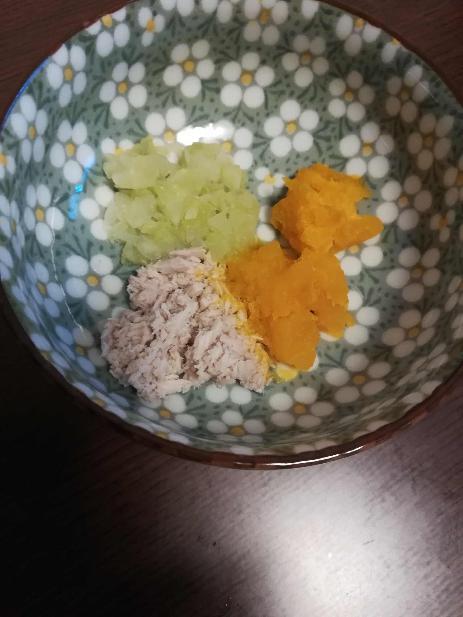 離乳食中期★きゅうりのかぼちゃのシーチキンサラダ