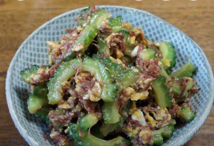 ゴーヤとコーンビーフの卵とじ