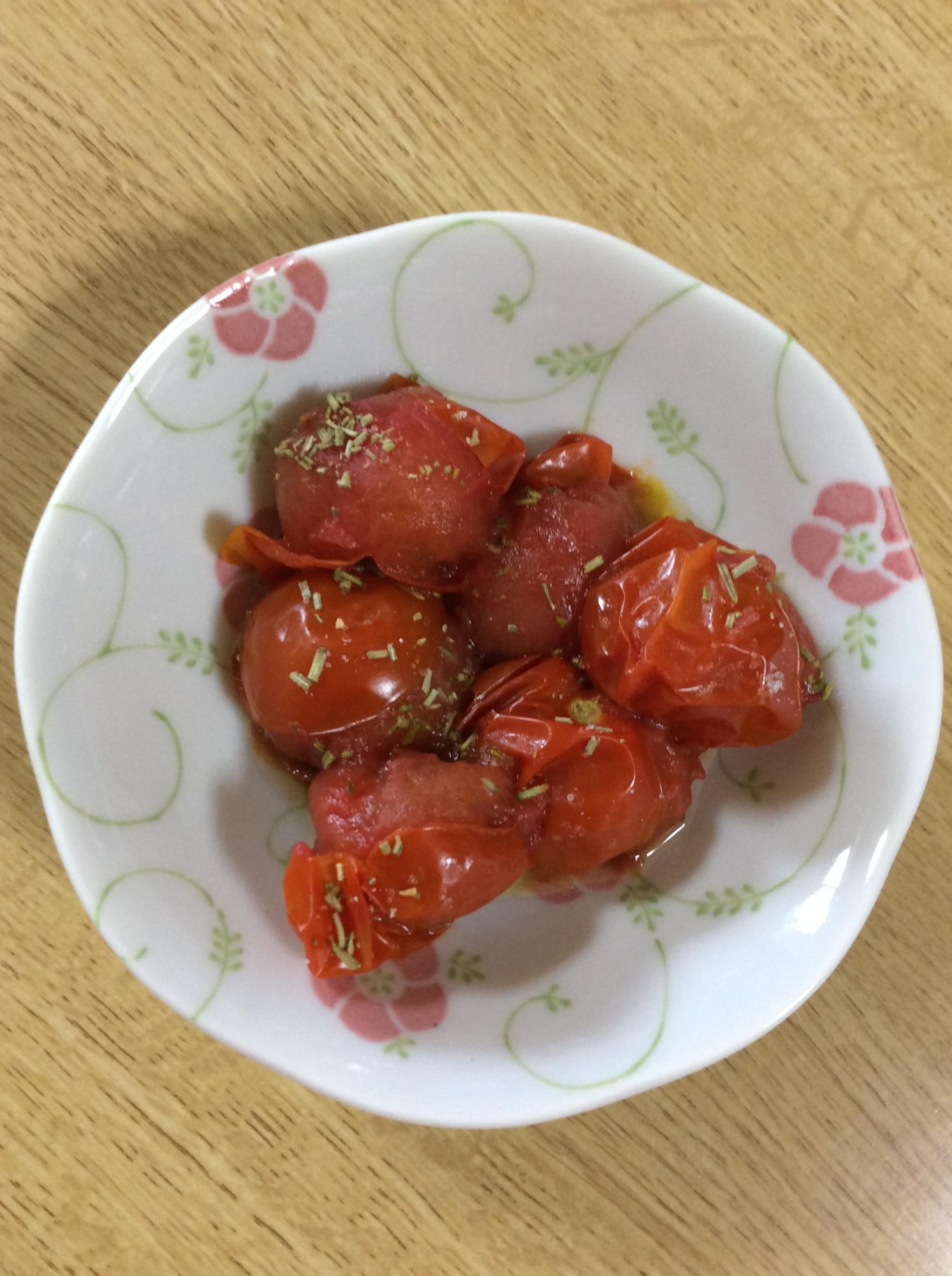 おつまみ プチトマトのハーブ蒸し