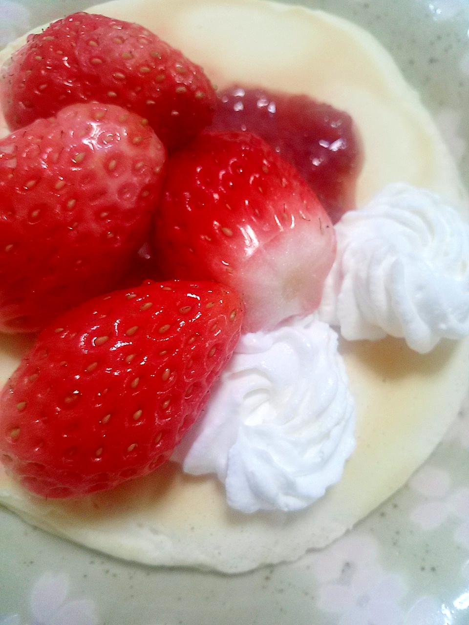 ホットケーキ Wいちごのせ レシピ 作り方 By ぐっち1618 楽天レシピ