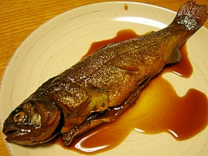 圧力鍋で骨までやわらかいニジマスの甘露煮