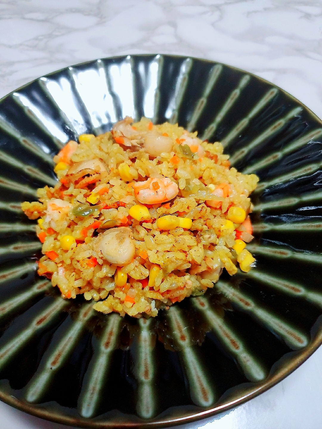 炊飯器で☆海老と帆立のカレーピラフ