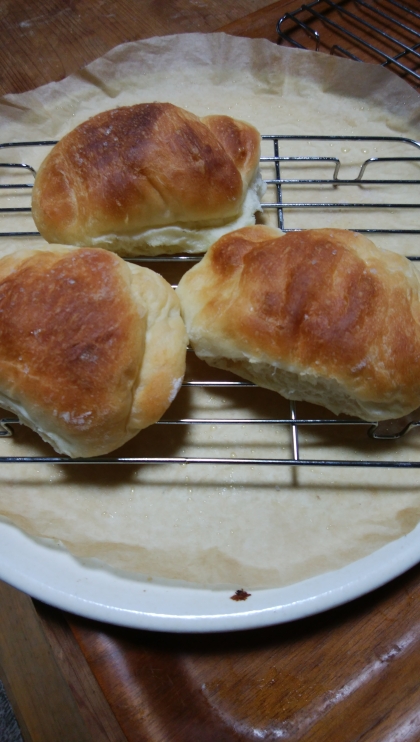 お店のパンみたいにおいしくて、子供たちがたくさん食べていました(´▽`)ノ
また作りま～す