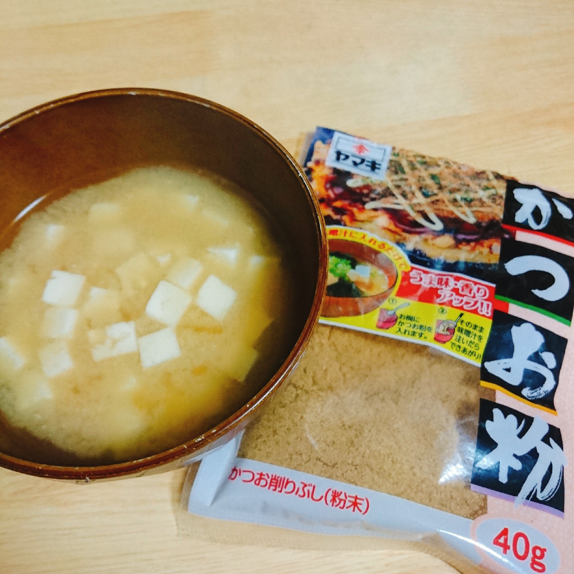 かつお粉で作る☆豆腐のお味噌汁
