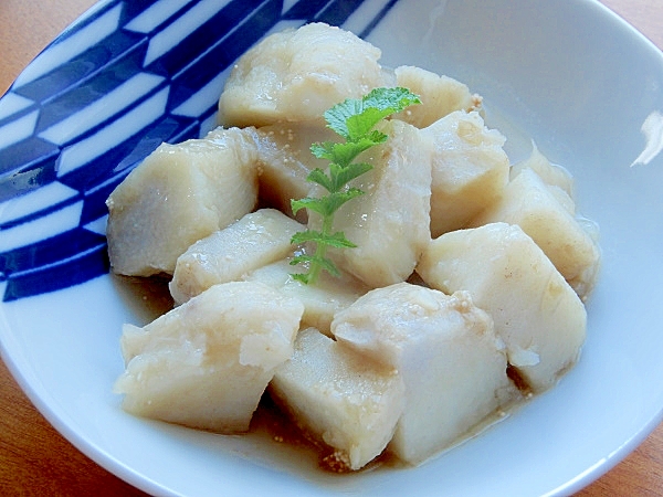 醤油なしでダシたっぷり❤里芋の炊いたん♪（どんこ）