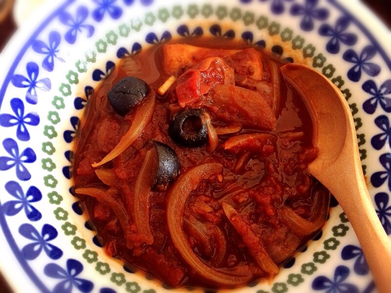 ピリ辛！イカのアラビアータ風トマト煮込み レシピ・作り方 by