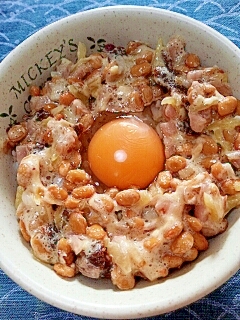 納豆の食べ方-生玉子＆梅甘酢たくあん♪
