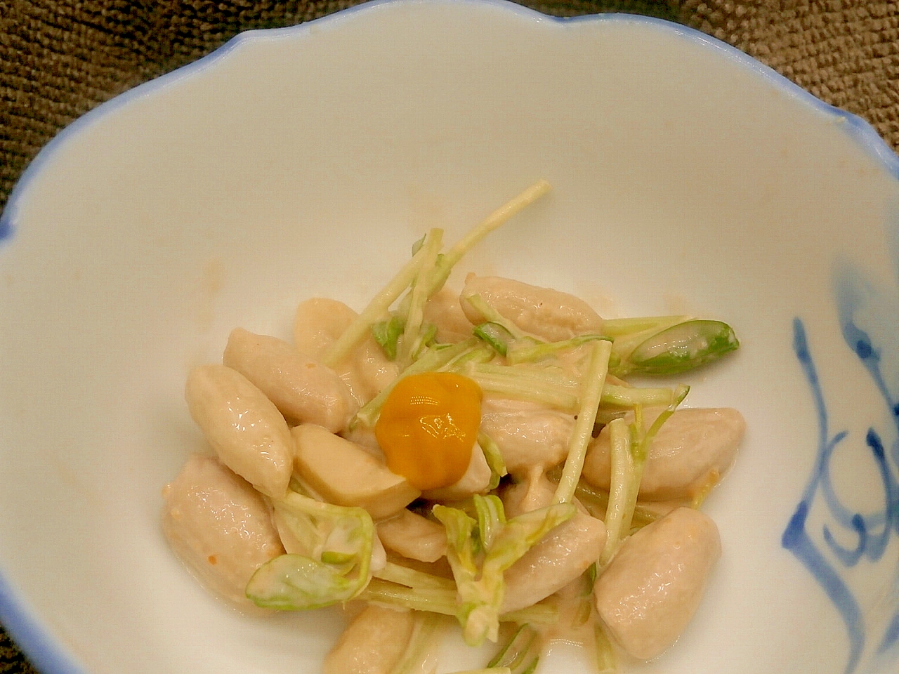 ゆで落花生の小鉢　（豆×3）