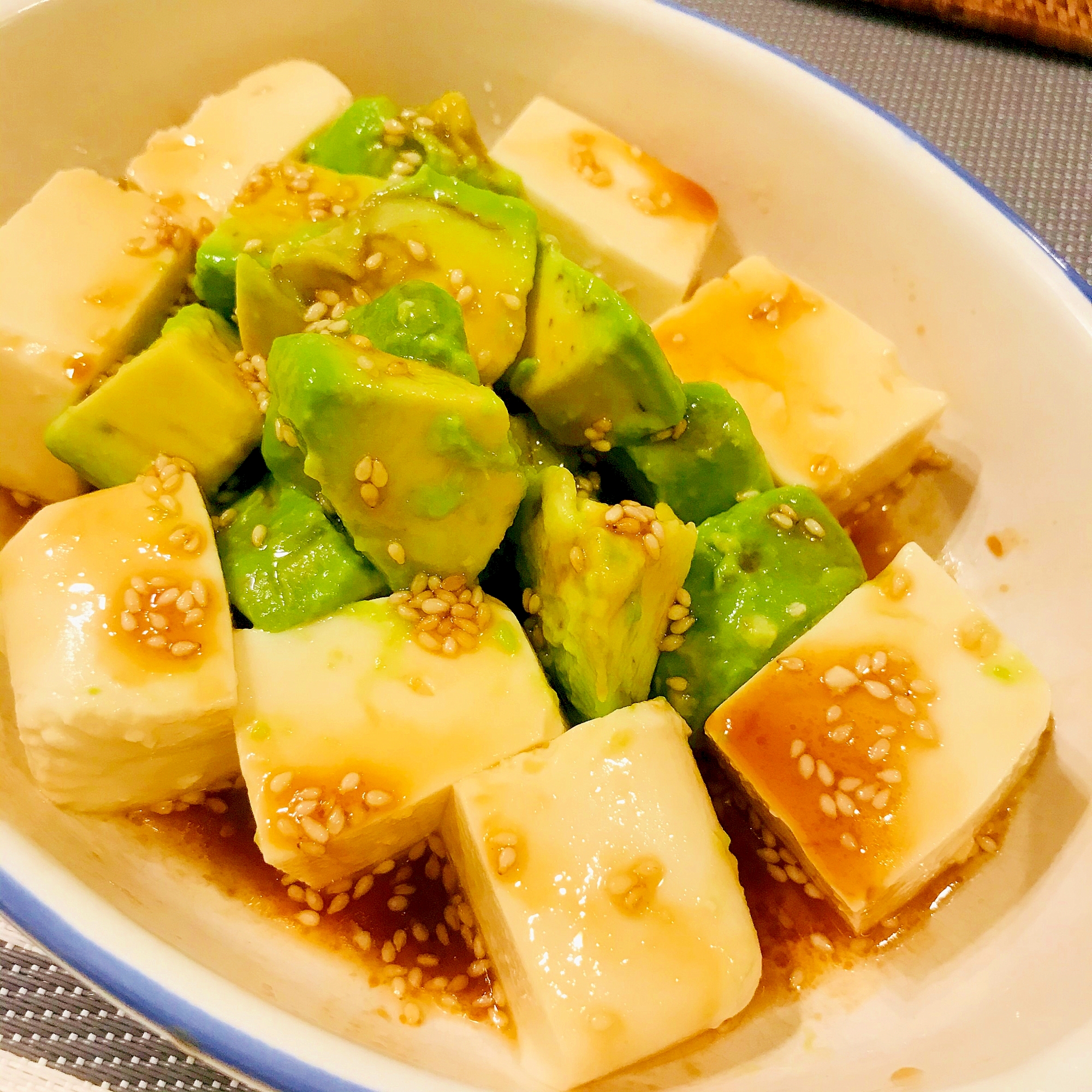 簡単あと一品 アボガドと豆腐サラダ レシピ 作り方 By Haruru 楽天レシピ 簡単あと一品 アボガドと豆腐サラダ レシピ 作り方 By Haruru 楽天レシピ