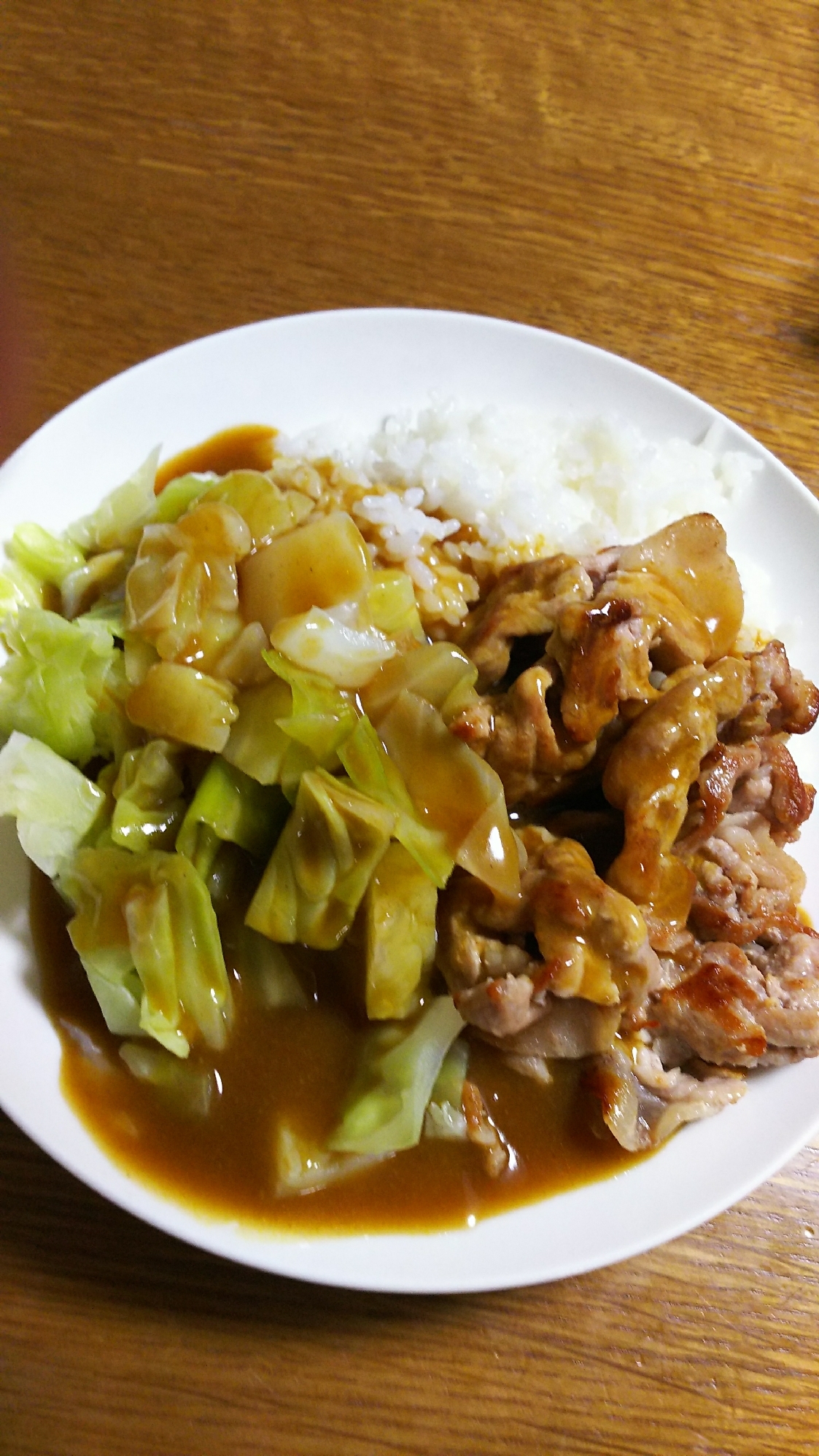 キャベツと豚肉のかけるカレー