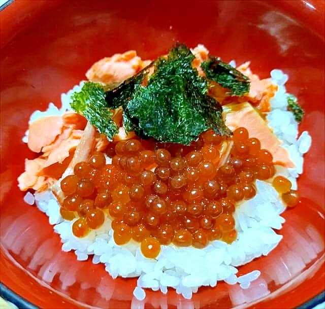 秋鮭といくらの親子丼