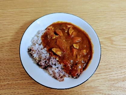 ♡トマト缶で簡単♪栄養たっぷりチキントマトカレー♡