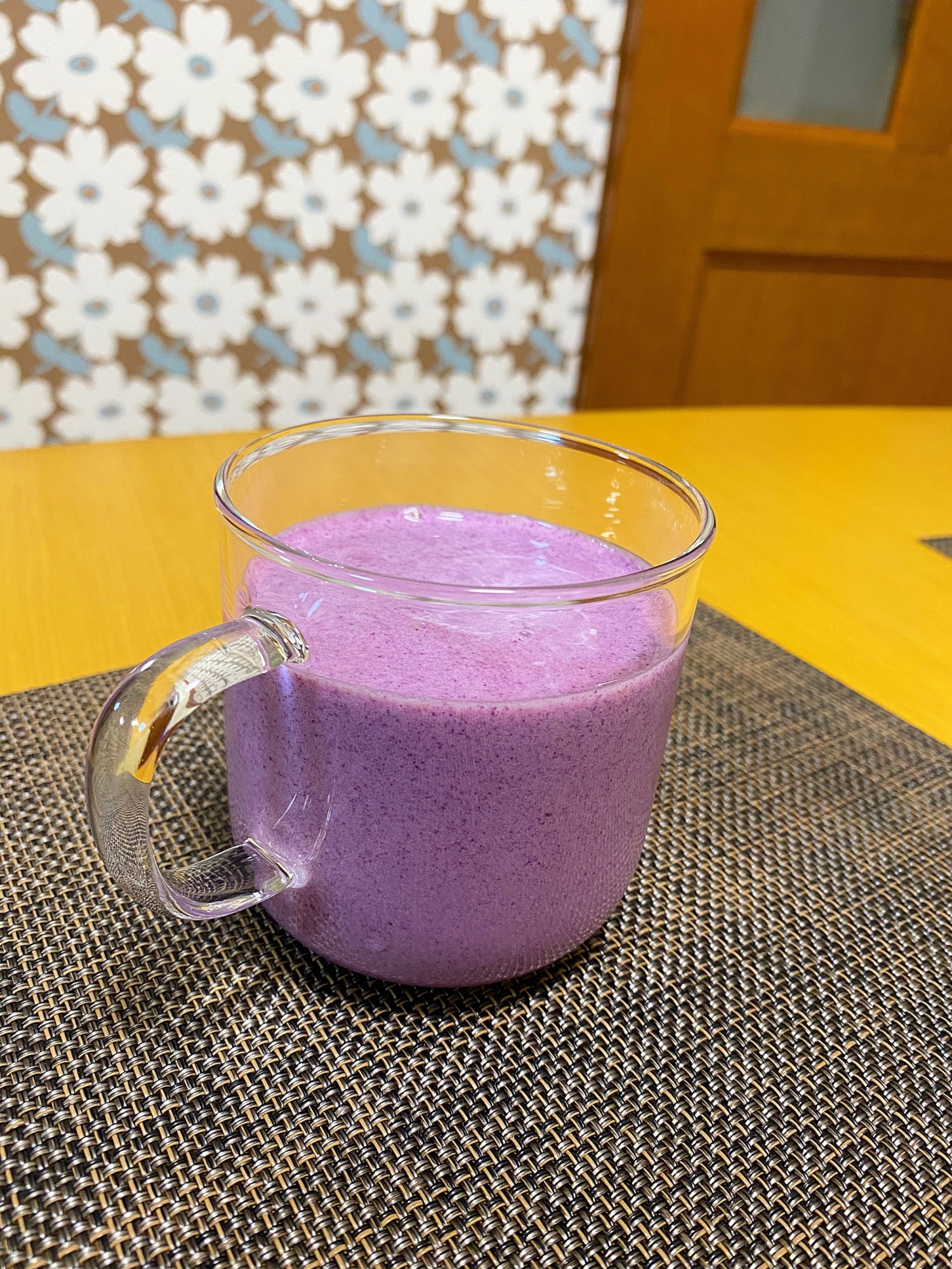 紫芋豆乳バナナスムージー