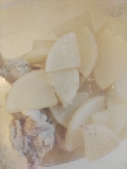 薄切り大根と豚肉の煮物