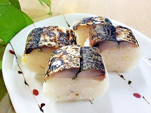 冷凍しめ鯖を使って。簡単鯖寿司
